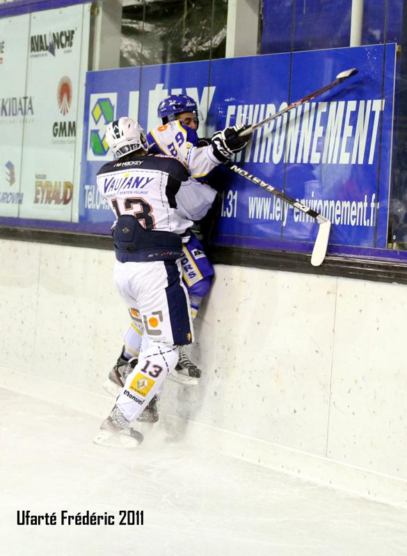 Villard-de-Lans 1 - 2 Grenoble 