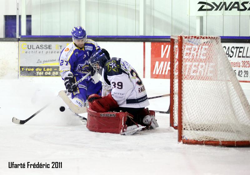 Villard-de-Lans 1 - 2 Grenoble 