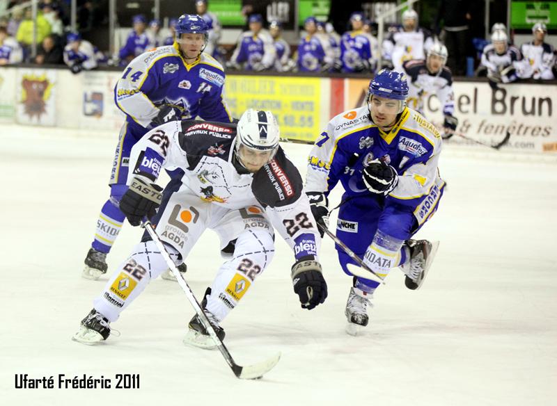 Villard-de-Lans 1 - 2 Grenoble 