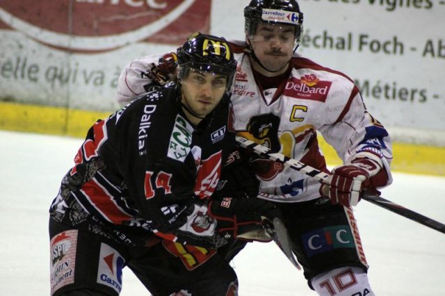 Photo hockey match Amiens  - Morzine-Avoriaz le 29/11/2011