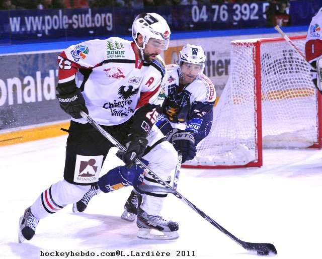 Photo hockey match Grenoble  - Briançon  le 02/12/2011