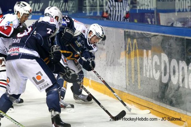 Photo hockey match Grenoble  - Briançon  le 02/12/2011