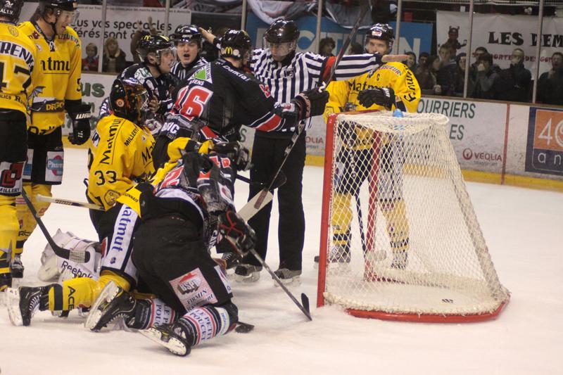 Amiens  1 - 5 Rouen