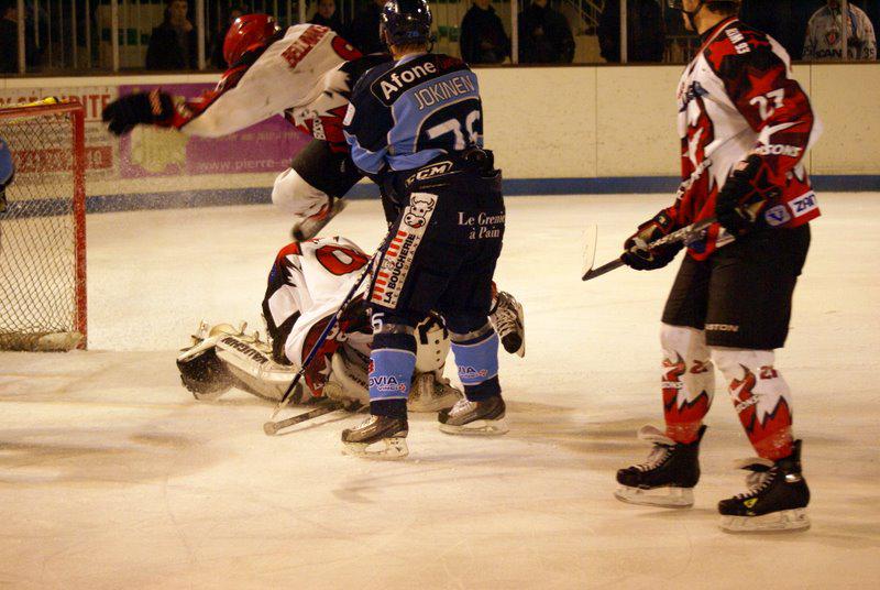 Angers  3 - 1 Neuilly/Marne
