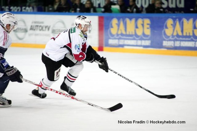 Photo hockey match Grenoble  - Briançon  le 02/12/2011
