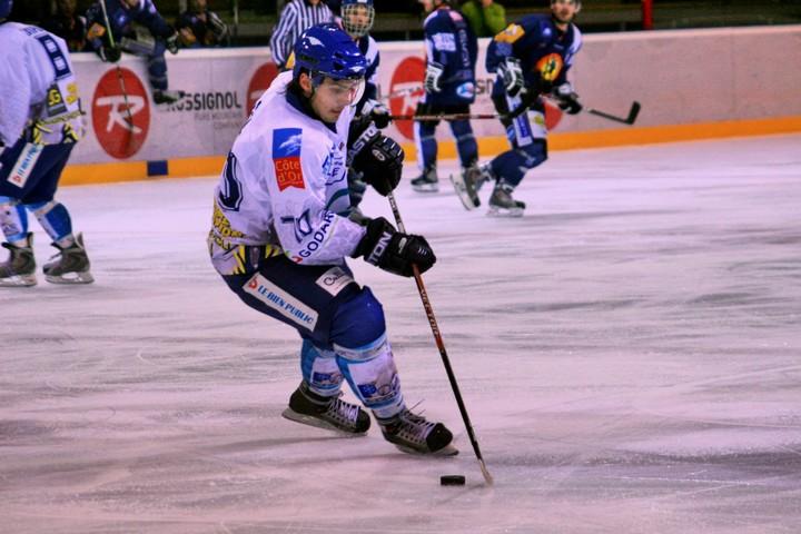 Mont-Blanc 2 - 6 Dijon 