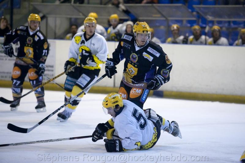 Aubagne 4 - 2 Roanne