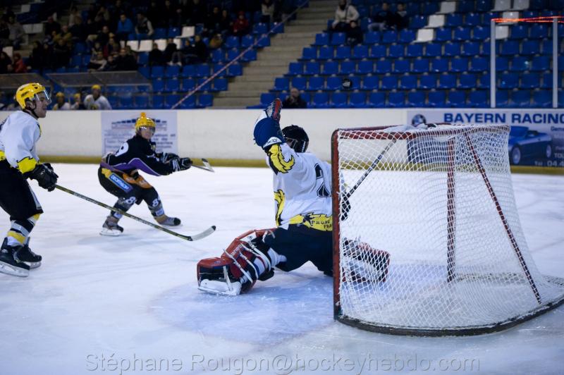 Aubagne 4 - 2 Roanne