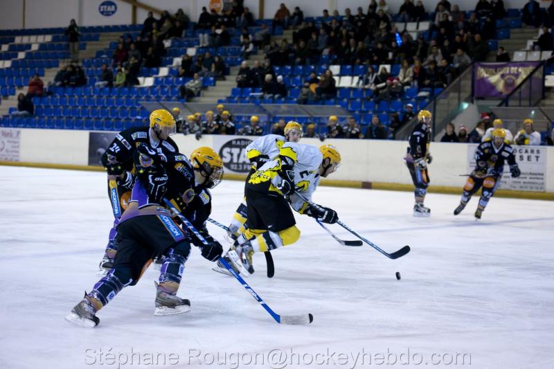 Aubagne 4 - 2 Roanne
