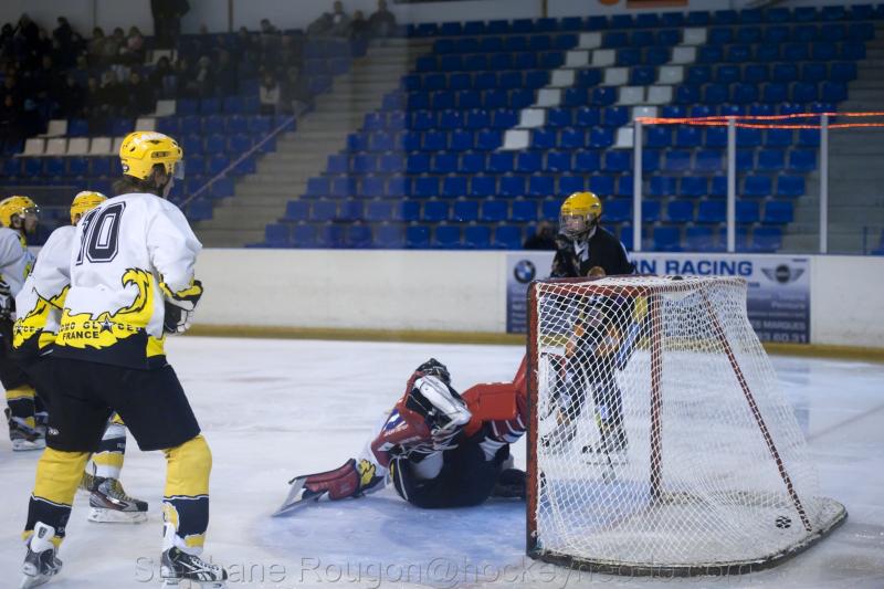 Aubagne 4 - 2 Roanne