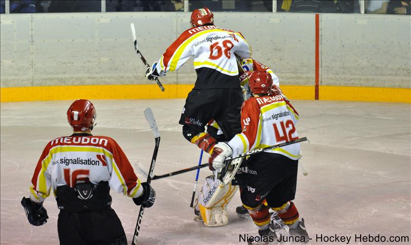 Paris (FV) 3 - 4 Meudon