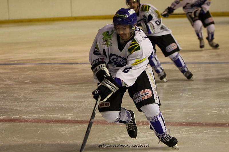 Orléans 4 - 6 Compiègne
