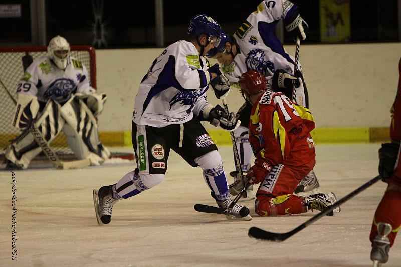 Orléans 4 - 6 Compiègne