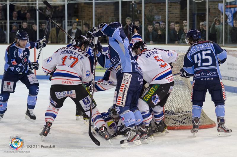 Angers  2 - 4 Caen 