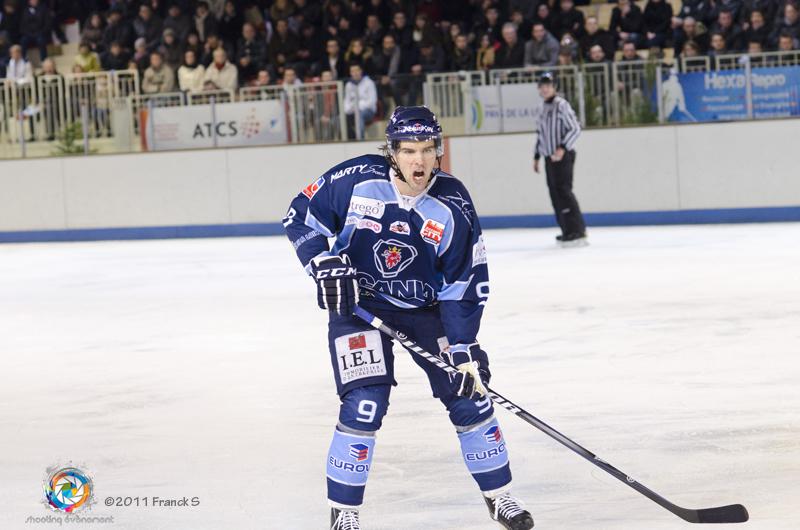 Angers  2 - 4 Caen 