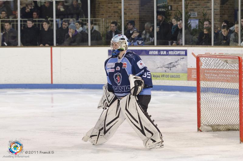 Angers  2 - 4 Caen 