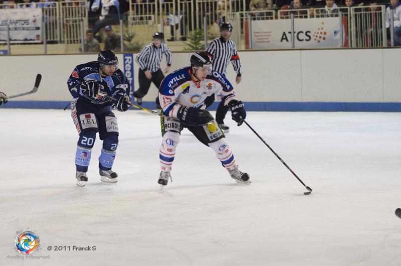 Angers  2 - 4 Caen 