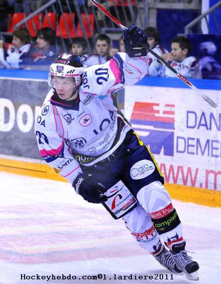 Grenoble  4 - 5 Epinal 