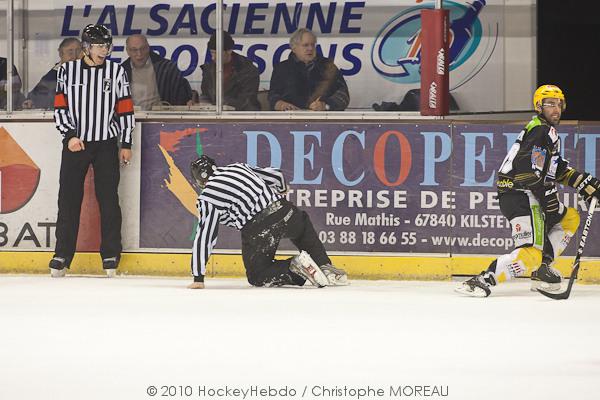 Strasbourg  2 - 3 Chamonix 