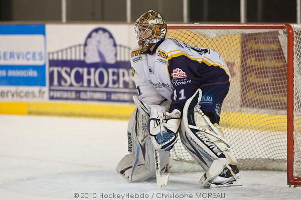 Strasbourg  2 - 3 Chamonix 