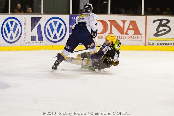 Strasbourg  2 - 3 Chamonix 