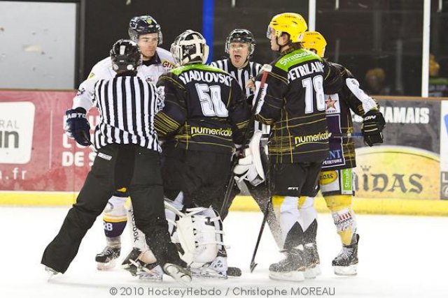 Photo hockey match Strasbourg  - Chamonix  le 26/12/2011