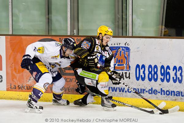 Strasbourg  2 - 3 Chamonix 