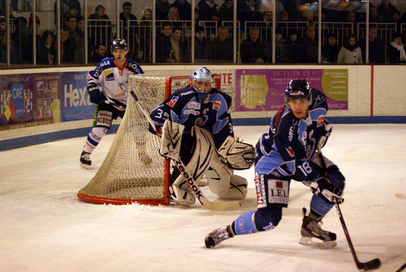 Angers  2 - 4 Caen 