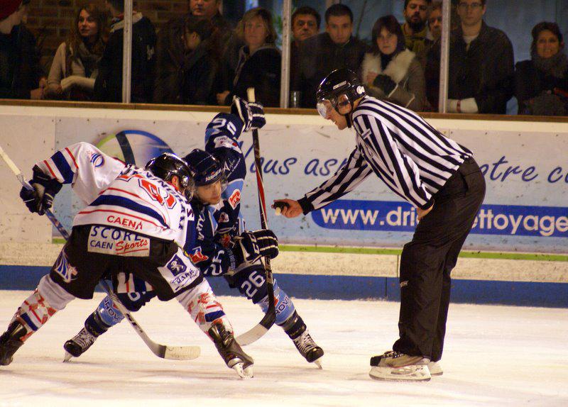Angers  2 - 4 Caen 