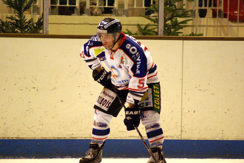 Angers  2 - 4 Caen 