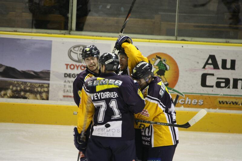 Chamonix  6 - 3 Strasbourg 