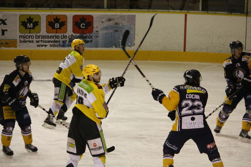Chamonix  6 - 3 Strasbourg 