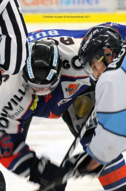 Photo hockey match Caen  - Angers  le 30/12/2011