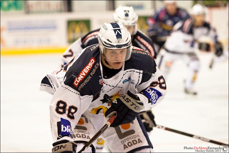Epinal  2 - 7 Grenoble 