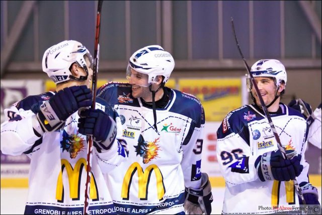 Photo hockey match Epinal  - Grenoble  le 30/12/2011