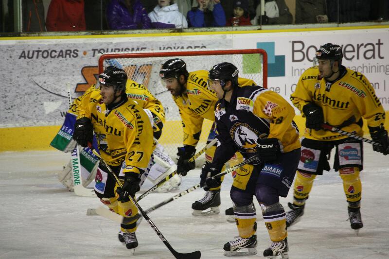 Chamonix  2 - 6 Rouen