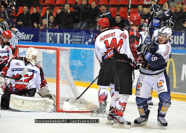 Grenoble  5 - 2 Neuilly/Marne