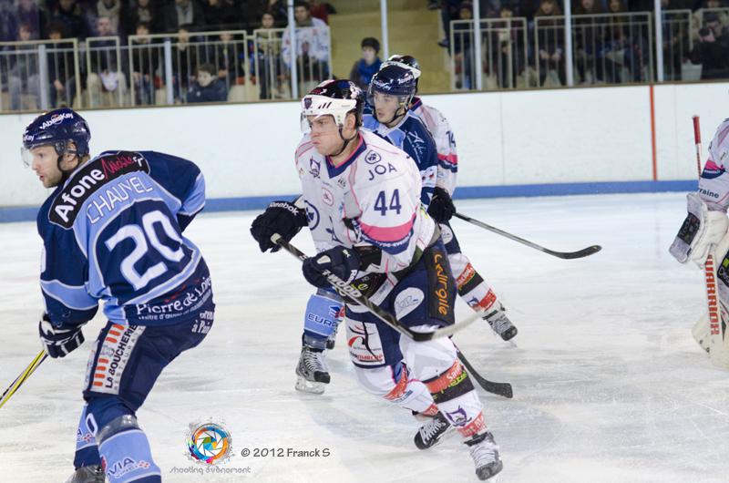 Angers  4 - 2 Epinal 