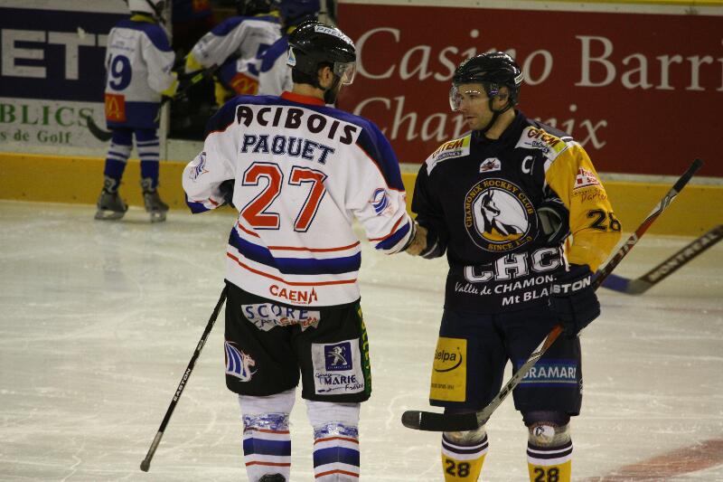 Chamonix  4 - 2 Caen 