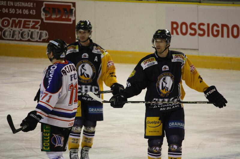 Chamonix  4 - 2 Caen 