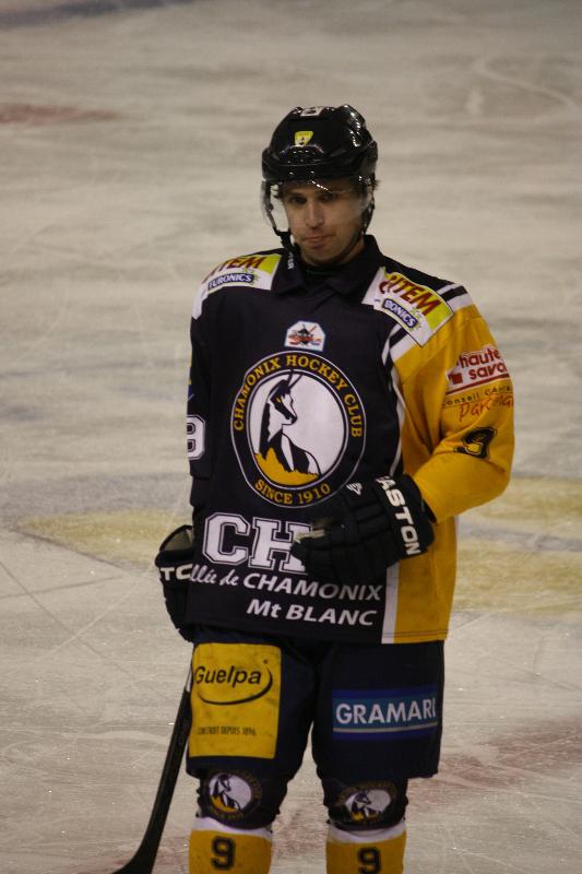 Chamonix  4 - 2 Caen 