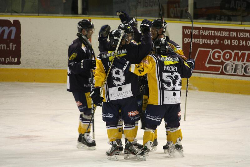 Chamonix  4 - 2 Caen 