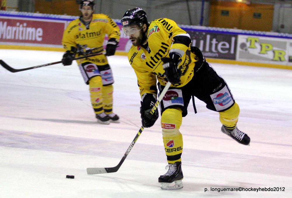 Les Dragons remportent la première bataille. — Reportage