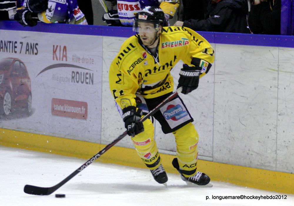 Les Dragons remportent la première bataille. — Reportage