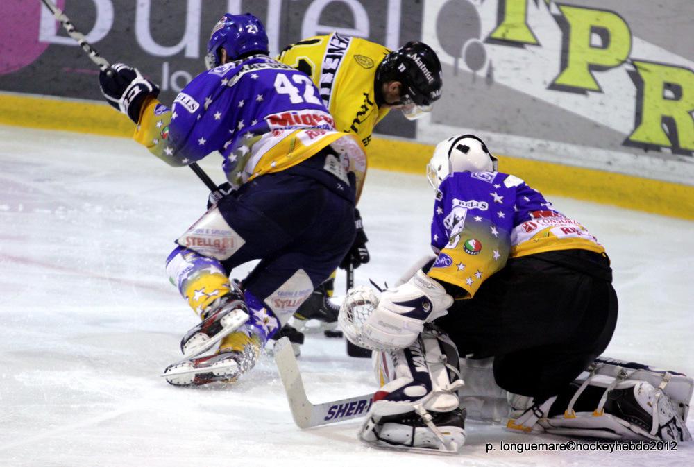 Les Dragons remportent la première bataille. — Reportage