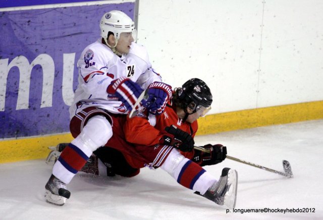 Photo hockey reportage Des Ukrainiens un ton au dessus.