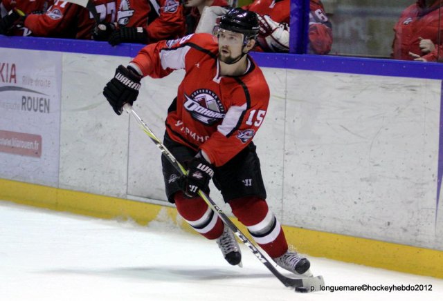 Photo hockey reportage Des Ukrainiens un ton au dessus.