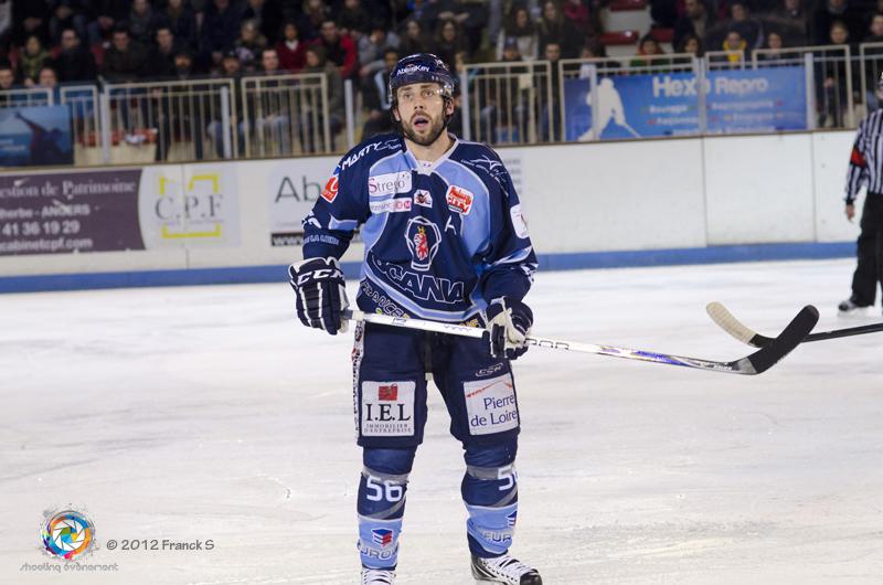 Angers  5 - 4 Briançon 