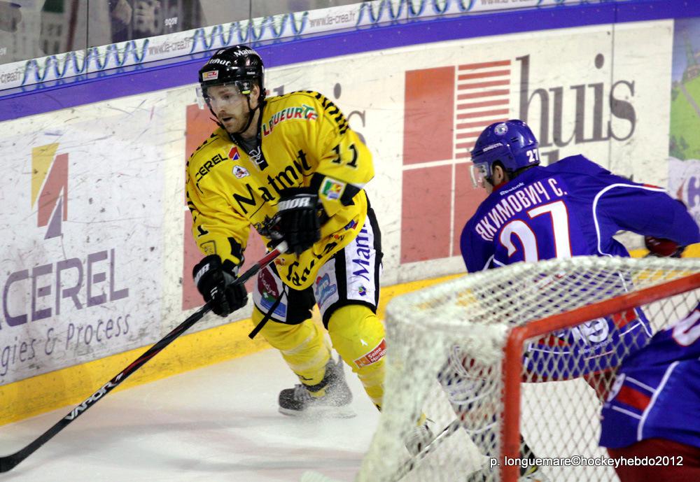 Les Dragons chutent mais espèrent. — Reportage