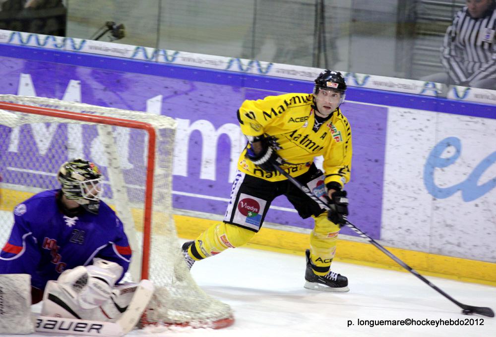 Les Dragons chutent mais espèrent. — Reportage
